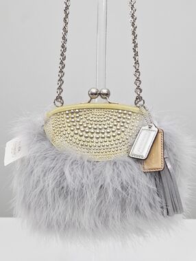 NWT COACH POPPY STUDDED FEATHER FRAME KISSLOCK BAG CLUTCH 21207 - LIGHT GREY